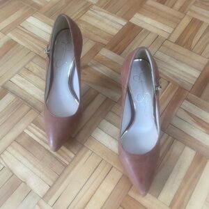 Jessica Simpson silettos